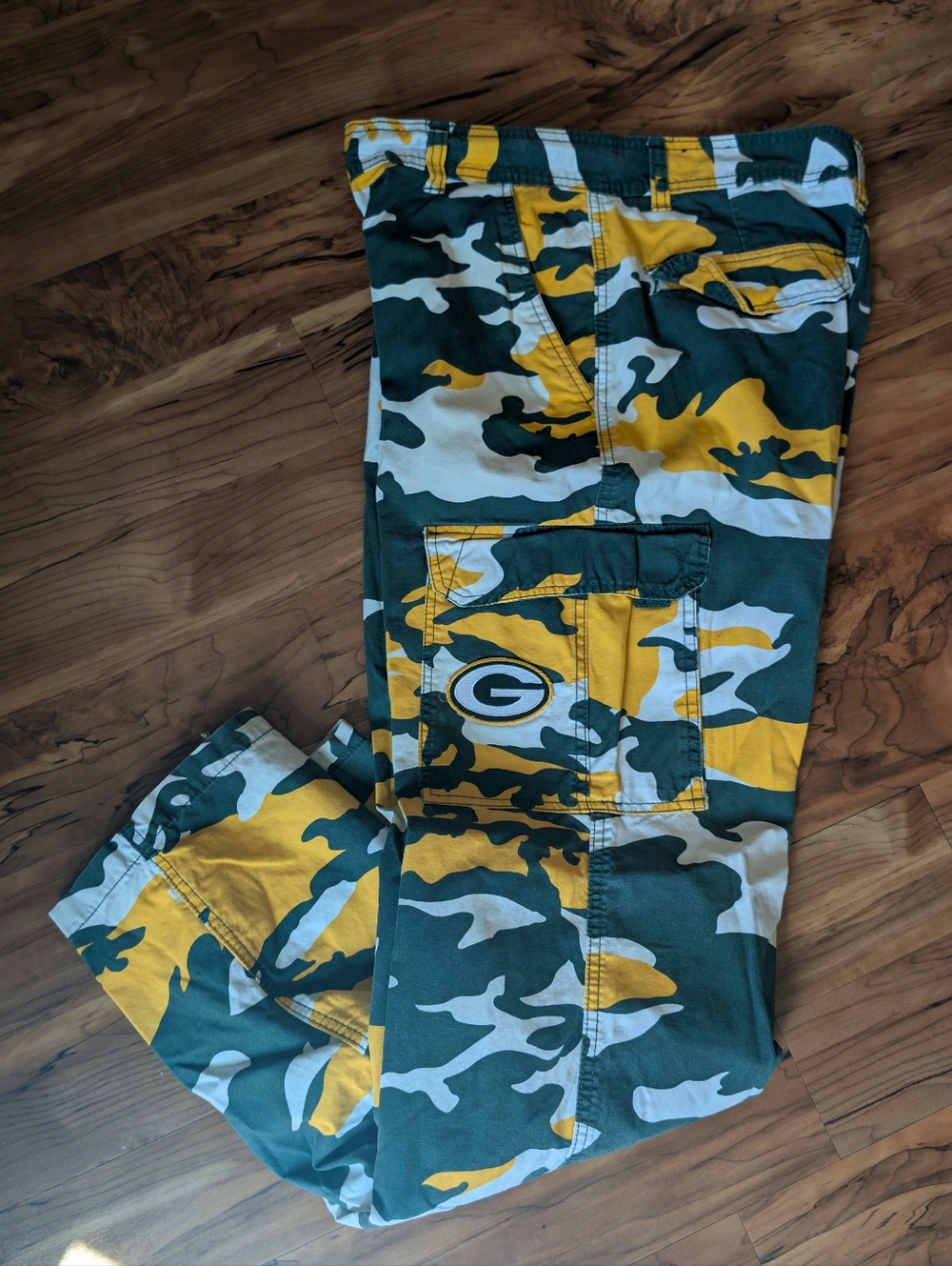 Green Bay Packers Camo Cargo Pants -size 34 X 34